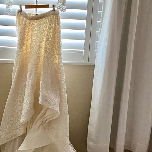 Wedding Dress - Picture 6 of 11